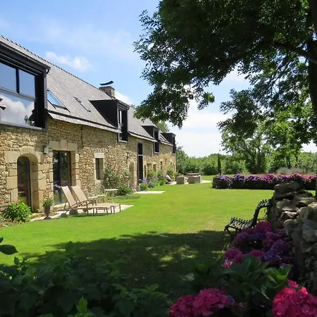 Le Val De Brangon Bed & Breakfast *